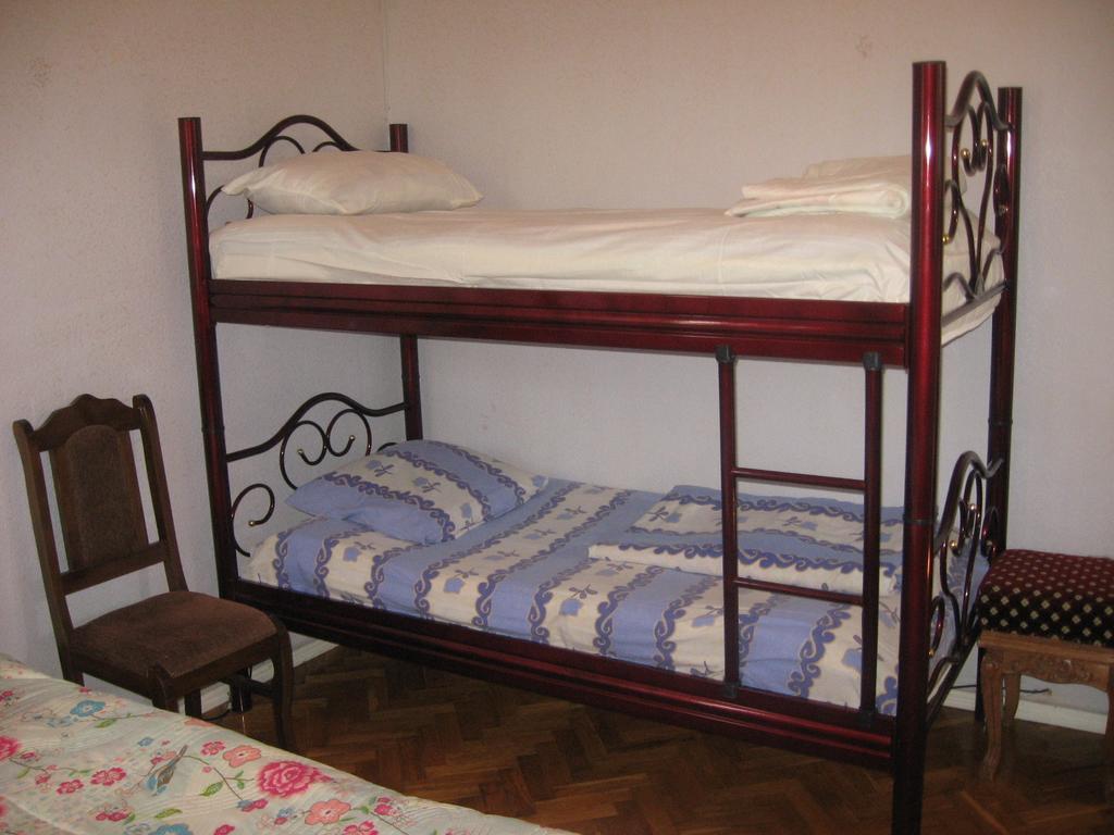 Hostel Temuri Koutaïssi Extérieur photo